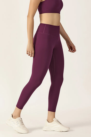 #color_plum