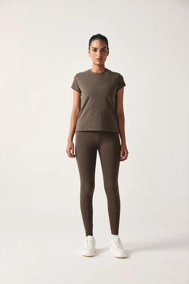 #color_tarmac-brown