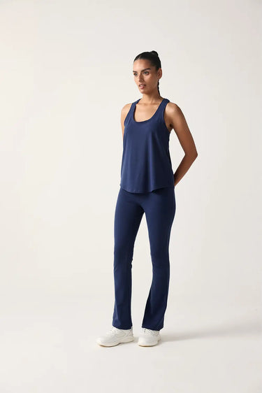 #color_true-navy