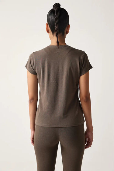 #color_tarmac-brown