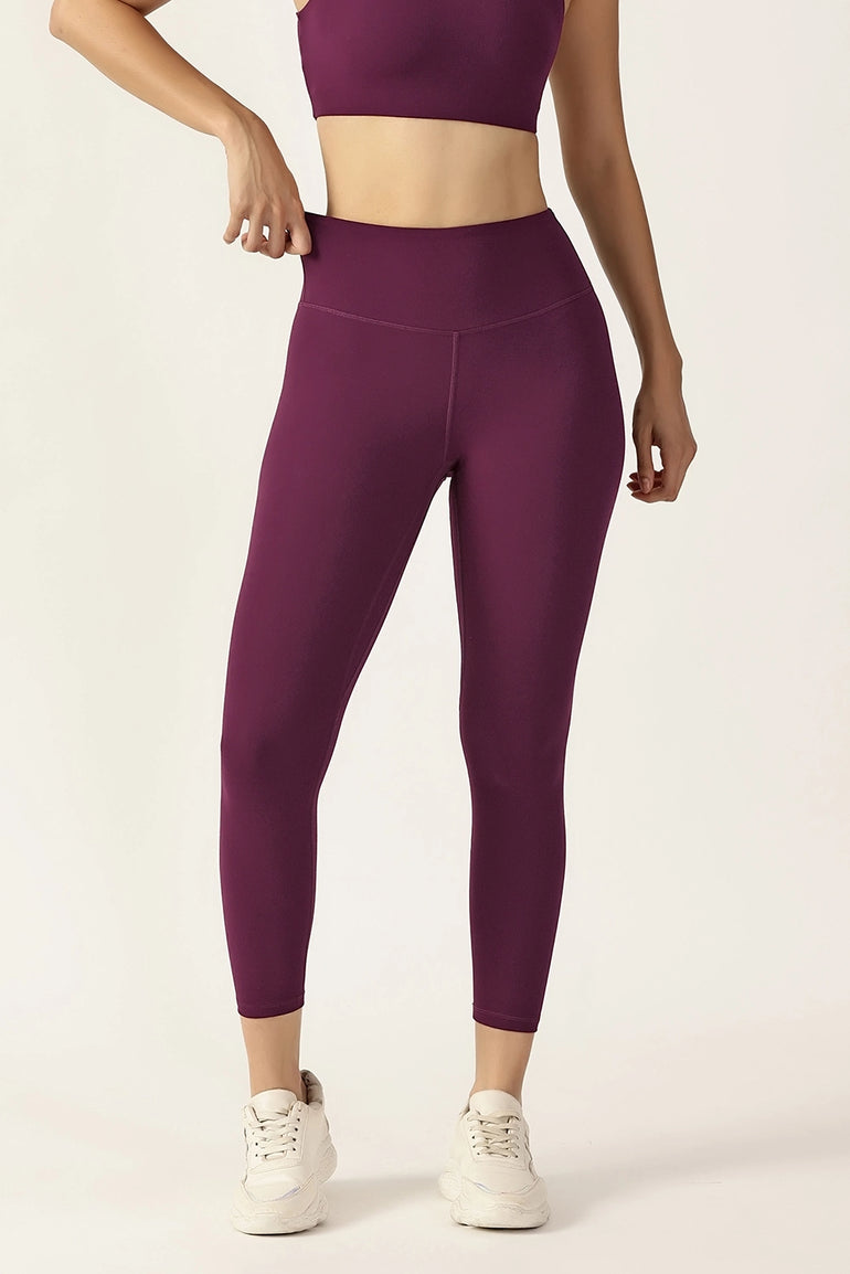 #color_plum